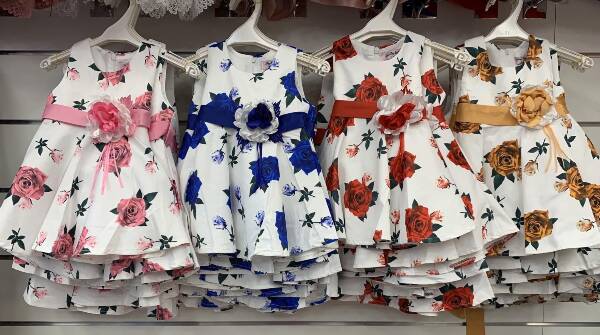 Sukienki dziewczęce 7425 1 kolor 4-14 1