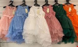 Sukienki dziewczęce 7437 1 kolor 4-14