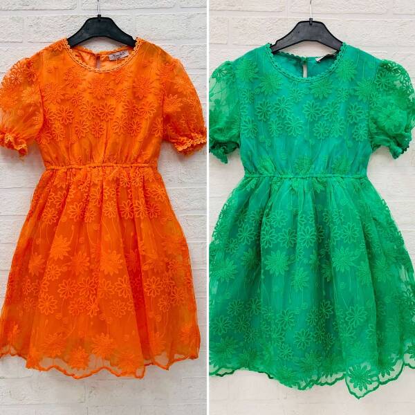 Sukienki dziewczęce 7440 1 kolor 4-14 1