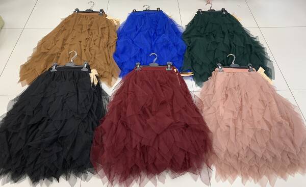 Spódnice dziewczęce 7483 1 kolor 4-14 1