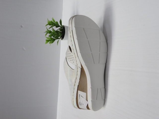 Klapki Damskie N22-896 WHITE 36-41 2