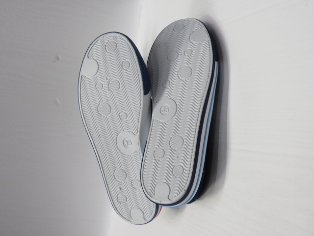 Trampki Dziecięce 6-56 JEDEN 31-36 2