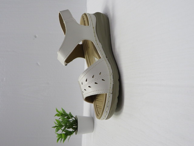 Sandały damskie B0235 WHITE 36-41 1