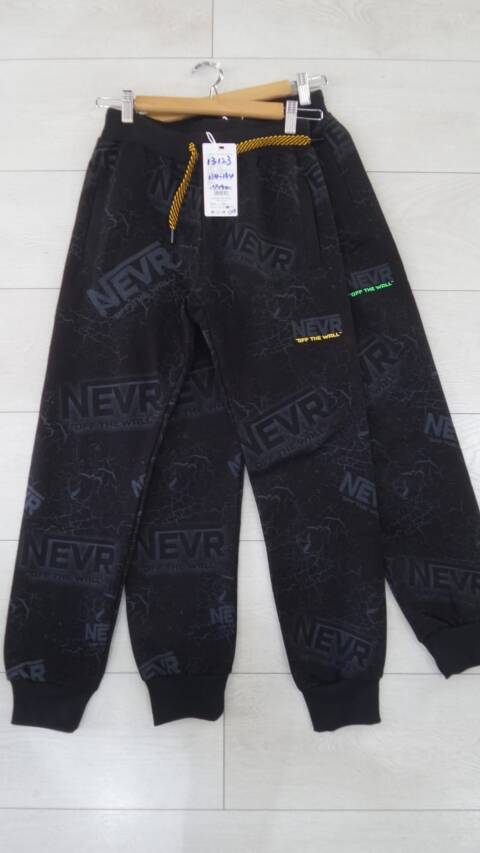 Spodnie dresowe chłopięca 3301 Mix kolor 134-164 1