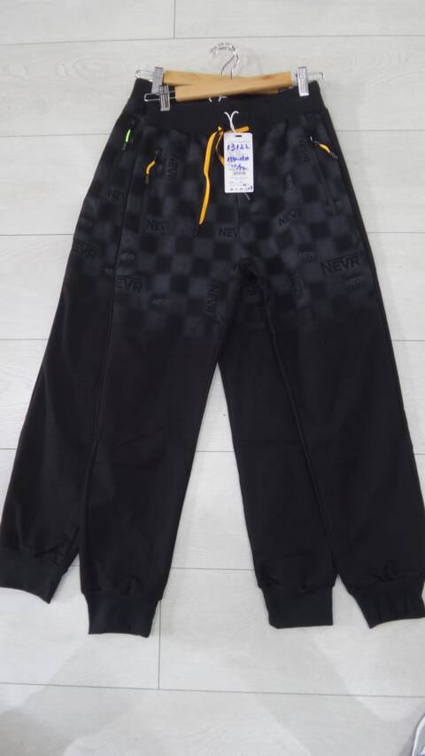 Spodnie dresowe chłopięca 3304 Mix kolor 134-164 1