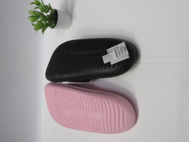 Kapcie Dziecięce 18263 BLACK/WHITE/PINK/ROYAL 30-35 2