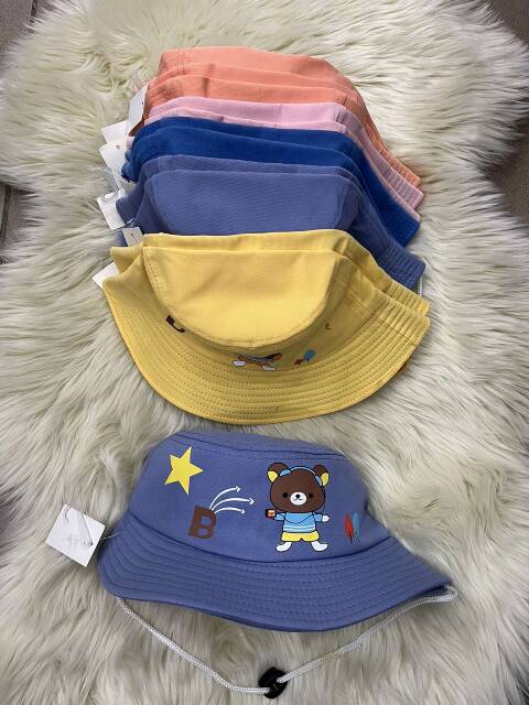 Kapelusze dziecięce 3879 Mix kolor Standard