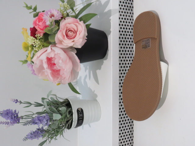 Klapki Damskie ML241 WHITE 36-41 2