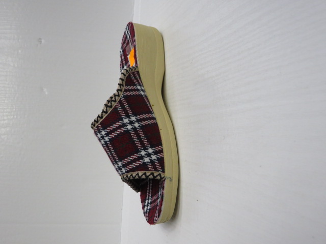 Kapcie Damskie AA-24 JEDEN 36-41 1