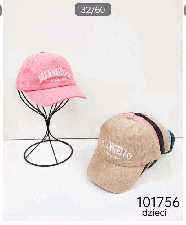 Czapki dziecięce 101756 Mix KOLOR Standard