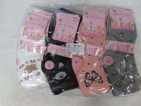 Skarpety dziewczęce MT-8017 Mix kolor 23-38 1