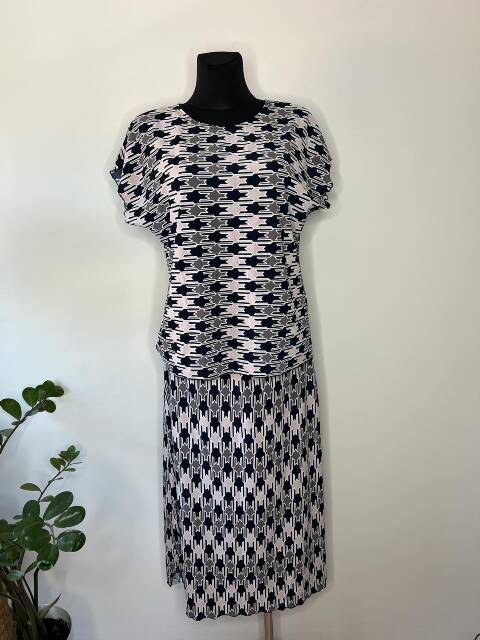 Komplet bluzka + spodnica 7640 1 kolor 44-54 (Towar Polskie) 1