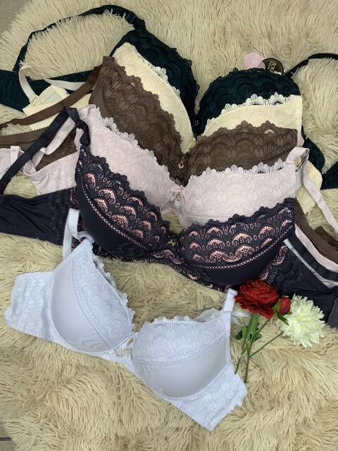 Biustonosze Damskie 2739 1 kolor E