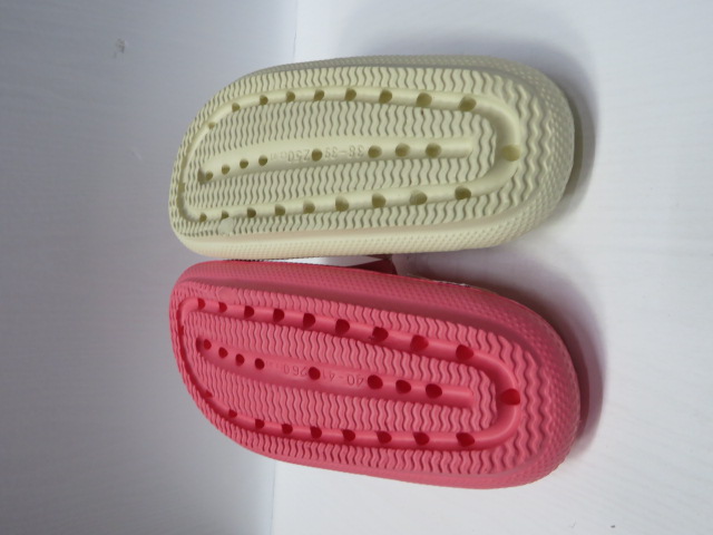 Klapki Damskie E159B JEDEN 36-41 2