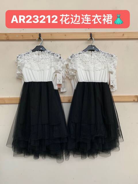 Sukienki Dziewczęcy AR23212 1 kolor 4-14 1