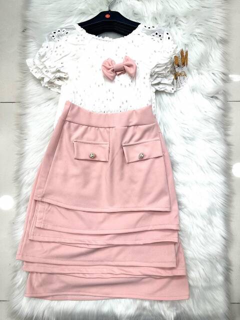 Sukienki Dziewczęce 3748 1 kolor 4-14 1