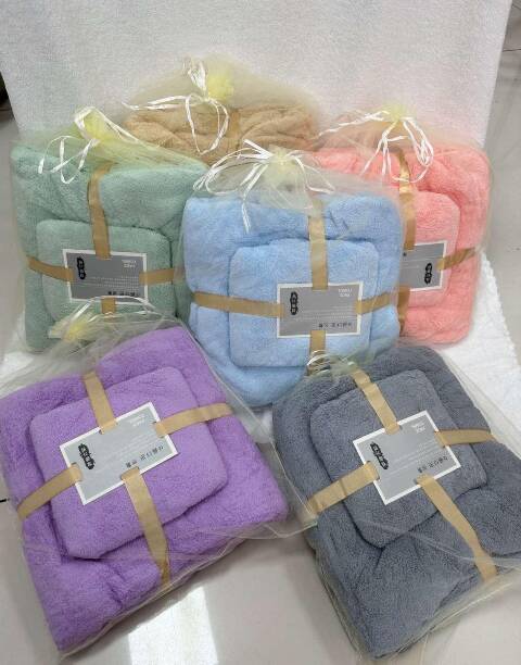 Komplet Ręczniki 4720 Mix kolor 35x75+ 70x140