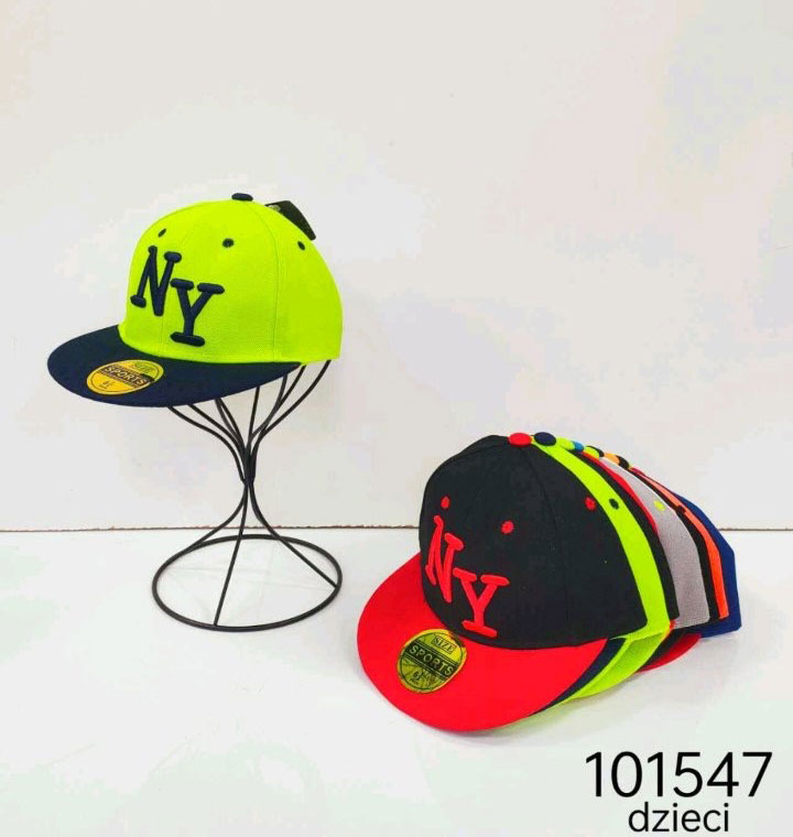 Czapki dziecięce 101547 MIX KOLOR STANDARD