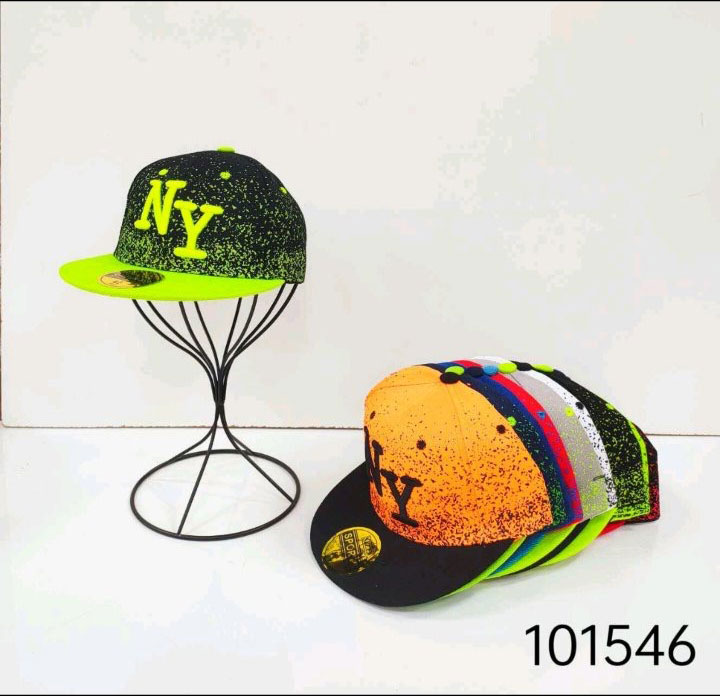 Czapki dziecięce 101546 MIX KOLOR STANDARD