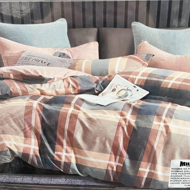 Komplet Pościeli 4 Części E1867 Mix wzory  200 x 220 1