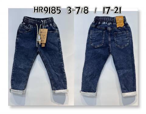 Jeansy chłopięce HR9185 1 kolor 3-8
