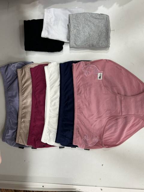 Majtki damskie 8654 Mix kolor Standard 1