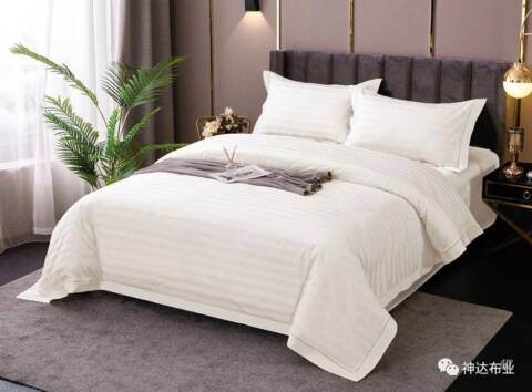 Komplet pościeli 4 części 1028 1 kolor 200x220