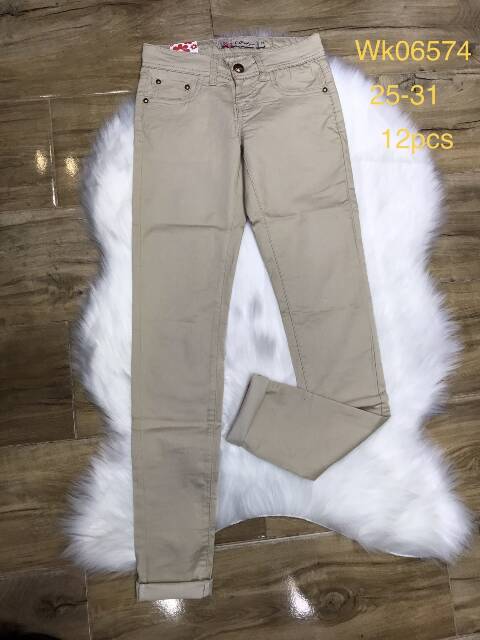 Jeansy damskie WK06574 1 kolor 25-31