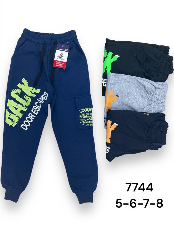 Spodnie dresowe chłopięce 7744 Mix KOLOR  5-8 (TOWAR Tureckie) 1