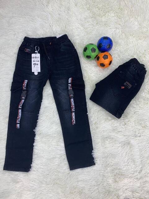 Jeansy chłopięce 1534 1 kolor 4-12
