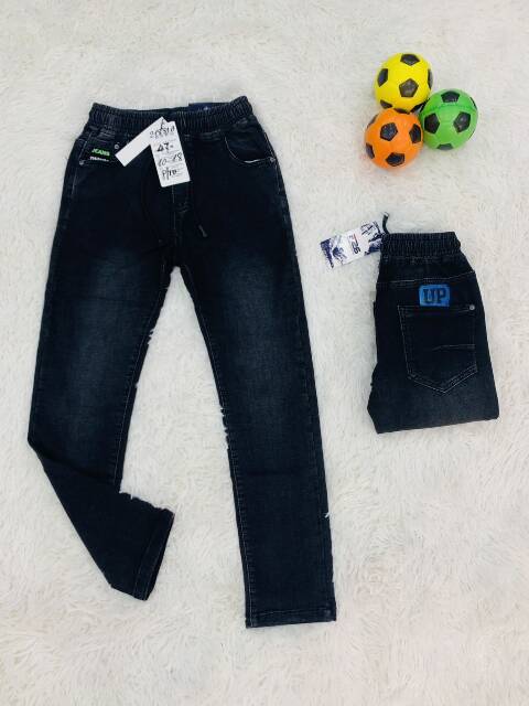 Jeansy chłopięca 1654 1 kolor  10-18 1
