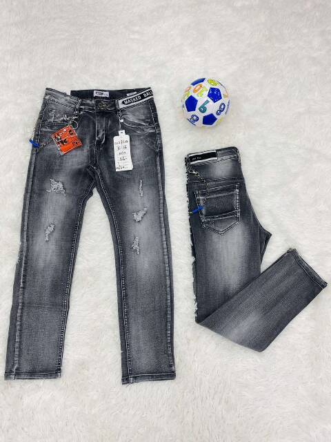 Jeansy chłopięca 1672 1 kolor  8-16