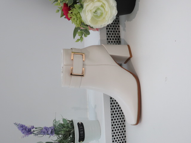 Botki Damskie 5626 WHITE 36-41 OCIEPLANE