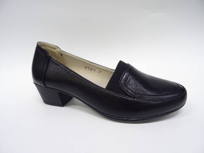 Czółenka Damskie Q7122-1 JEDEN 36-41
