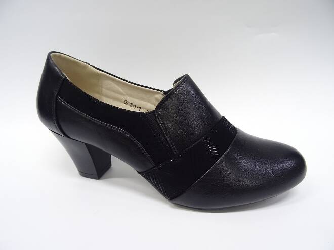 Czółenka Damskie Q7151-1 JEDEN 36-41