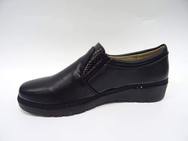Półbuty Damskie 23T01-1 JEDEN 37-42 1