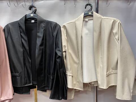 Kurtka skórzana damskie 4203 1 kolor  S-2XL (Towar Polskie) 1