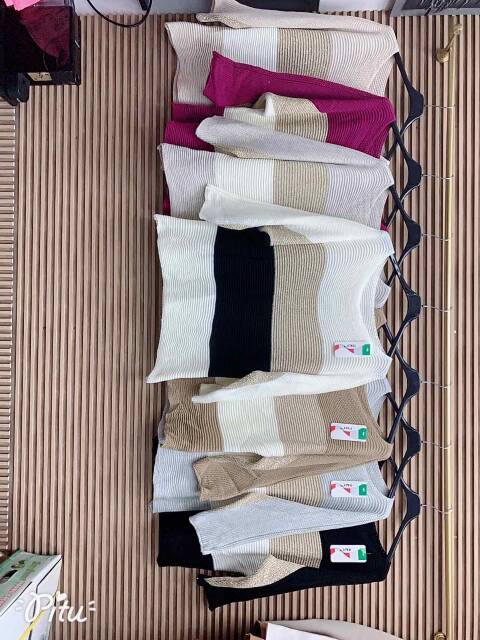 Sweter damskie 7540 Mix kolor Standard (Towar Włoskie)