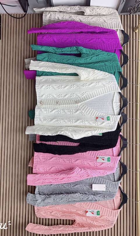 Sweter damskie 7541 Mix kolor Standard (Towar Włoskie)