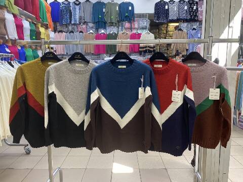 Sweter damskie 8106 Mix kolor M-2XL 1