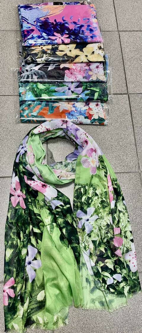 Szaliki damskie 8257 Mix kolor Standard