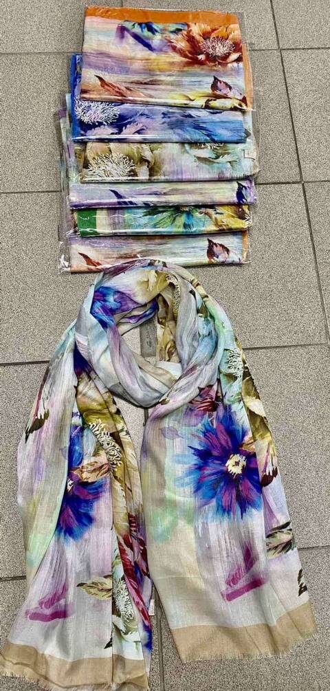 Szaliki damskie 8258 Mix kolor Standard