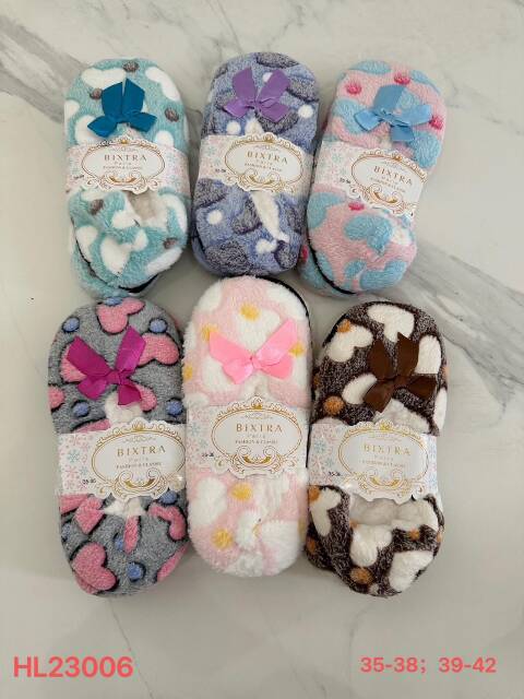 Kapcie damskie HL23006 Mix kolor 35-42