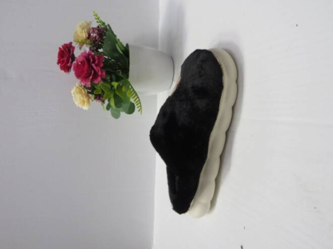 Kapcie Dziecięce WSA-116 BLACK 28-35 1