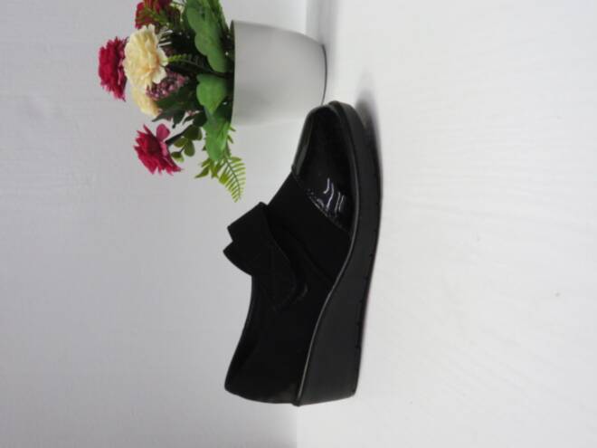 Półbuty Damskie CC2286-1 JEDEN 36-42