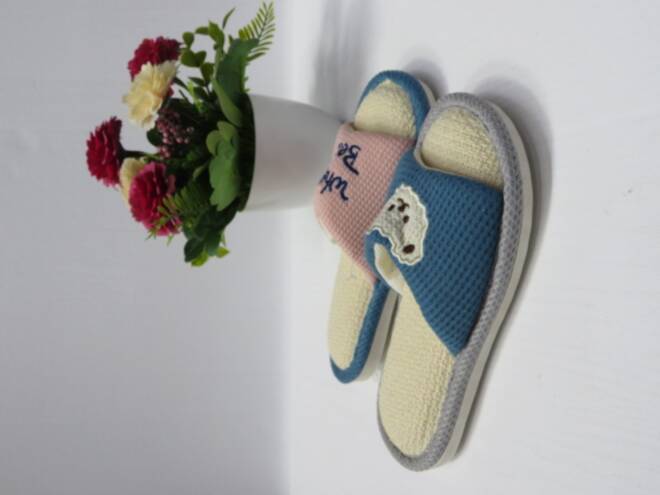 Kapcie Dziecięce CM114C FUSHIA/GREY/PINK 30-35 1