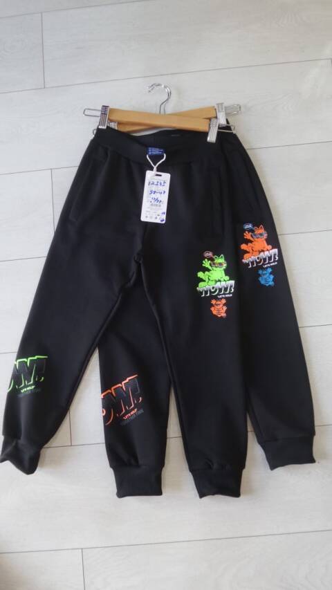 Spodnie dresowe chłopięce 8183 Mix kolor 98-128 1