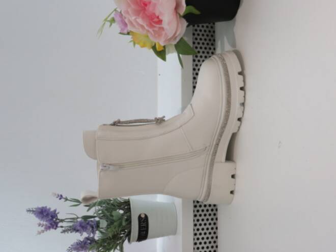 Botki Damskie HQ7743 WHITE 36-41 1