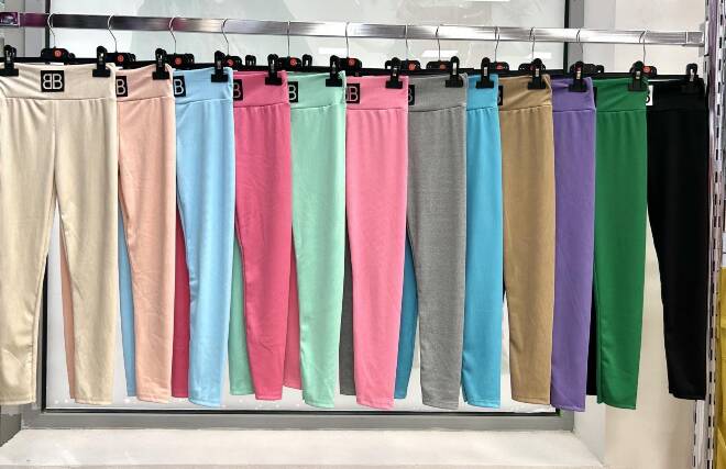 Leginsy dziewczęce 1711 1 Kolor  4-14 1