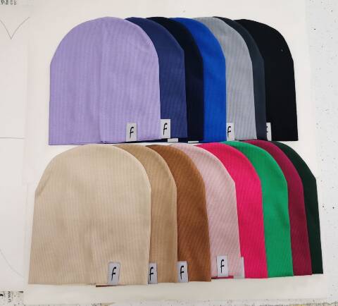 Czapki damskie 2845 Mix kolor Standard 1